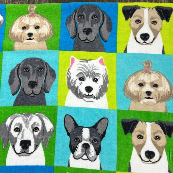 Deborah Connolly - *Last One* ‘Dog Breeds’ Beach Towel. 36” x 68”. NWT. Firm! - Picture 4 of 4